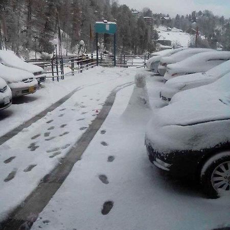 Hotel Red Himalayan Murree Kültér fotó